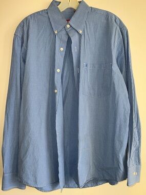 Izod Men's Light Blue Micro-Check Button-Down Shirt